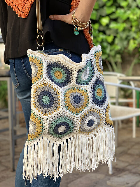 PATRÓN GRATIS Bolso Hippie en Crochet