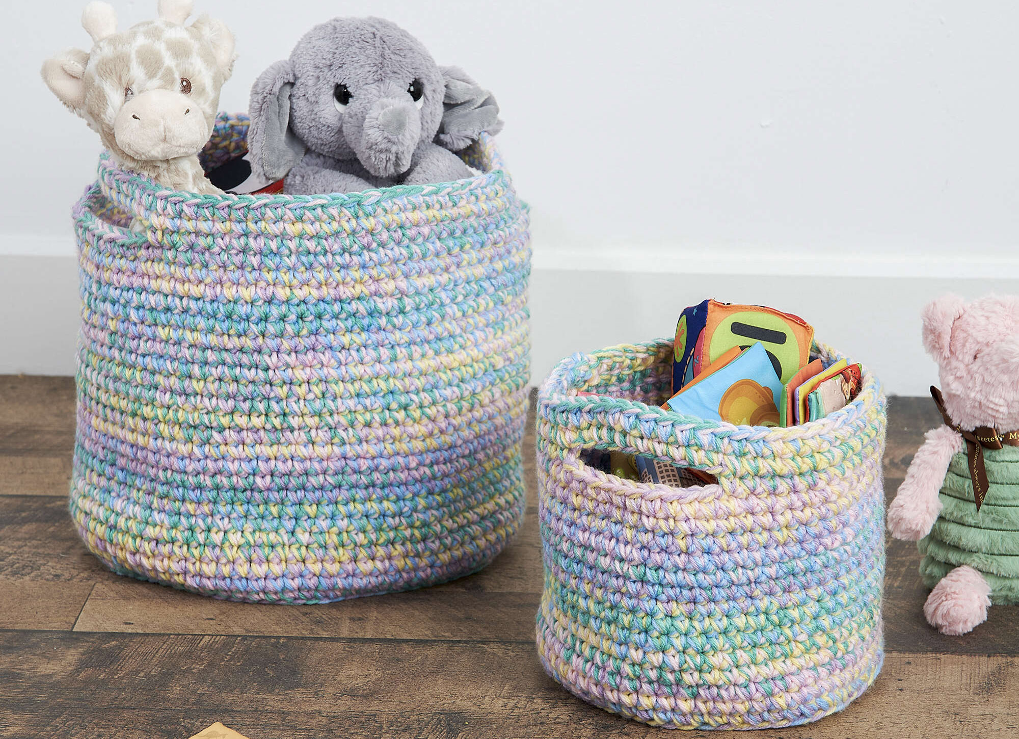 PATRÓN GRATIS Cestas con Bloques de Colores a Crochet