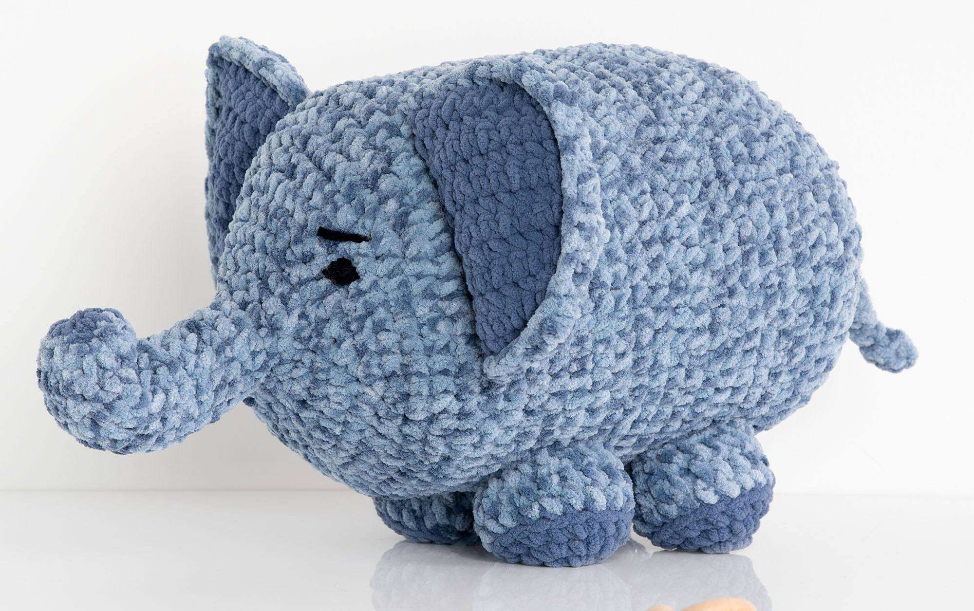 PATRÓN GRATIS Elefante Ollie Juguete Amigurumi