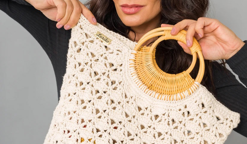 Bolsa de Mano con Asas de Mimbre en Crochet