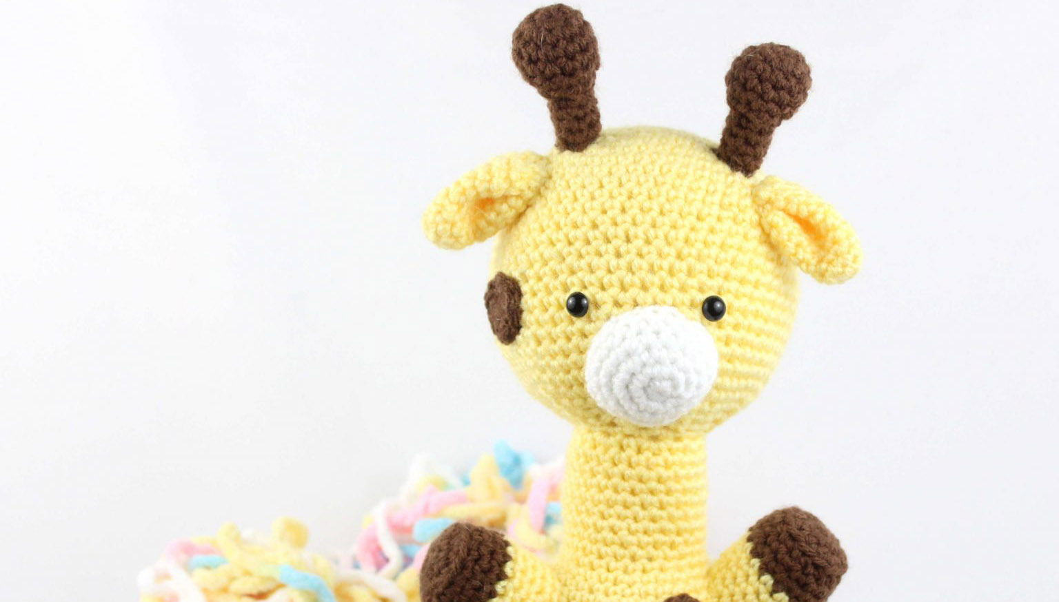 Jirafa Nasha Juguete Amigurumi PATRÓN GRATIS