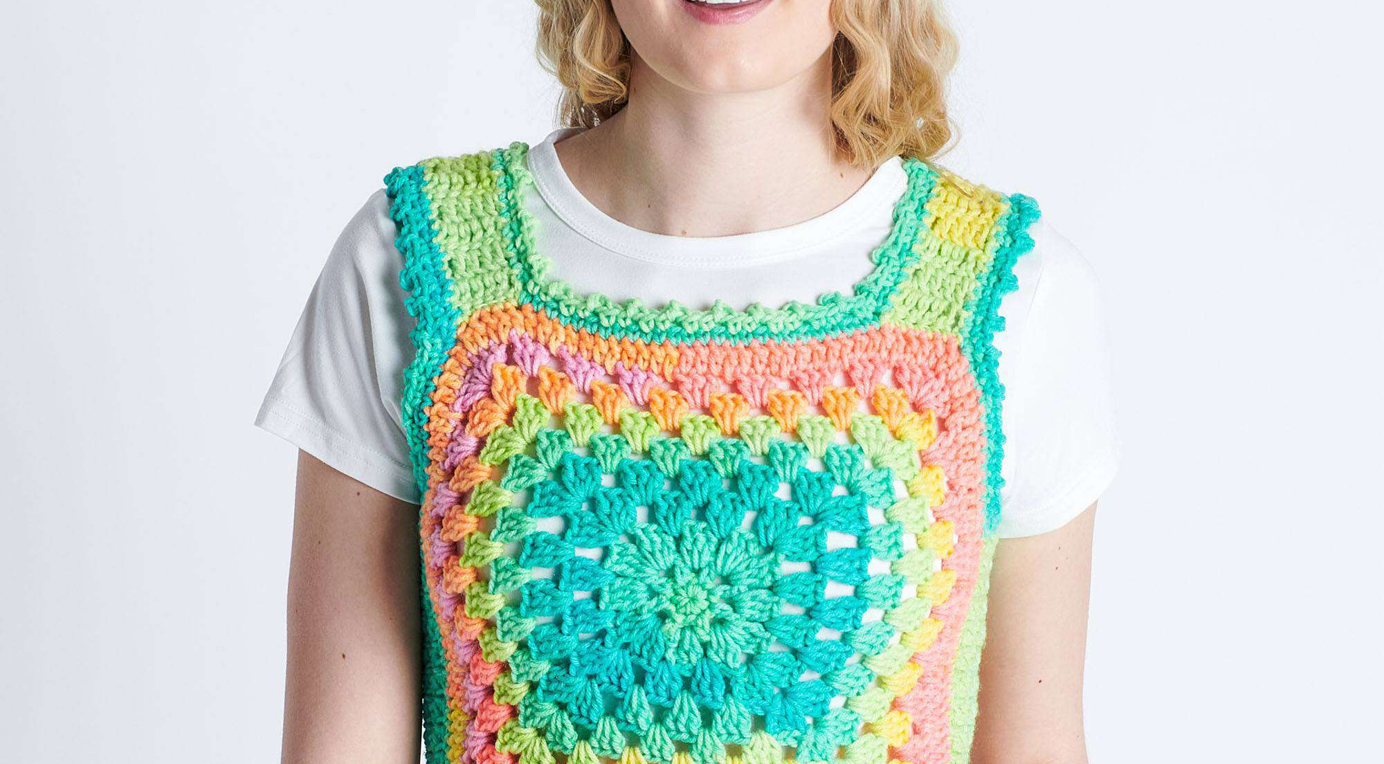 Top Granny Retro Pop en Crochet PATRÓN GRATIS