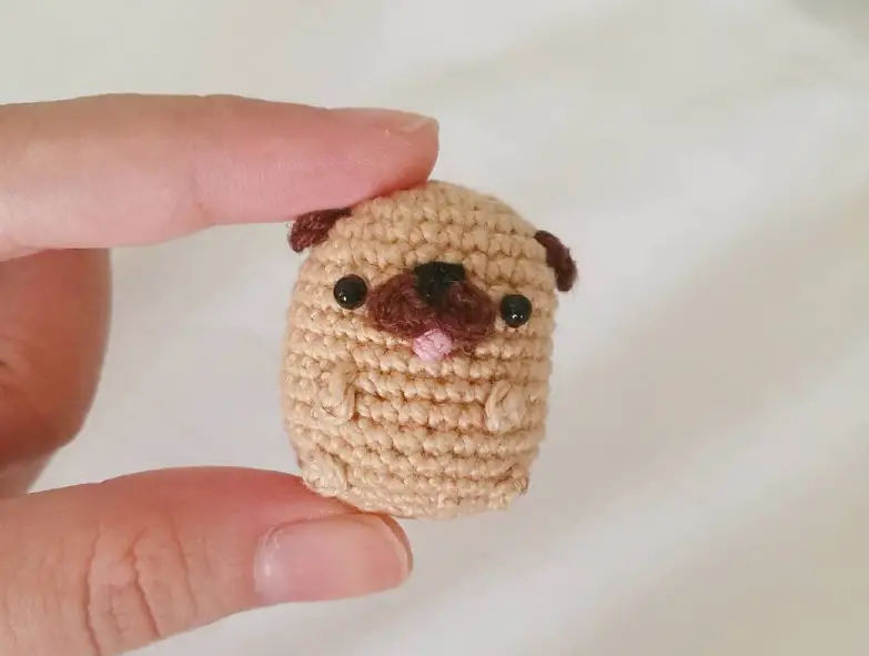 Pequeño Patata Pug Llavero Amigurumi PATRÓN GRATIS