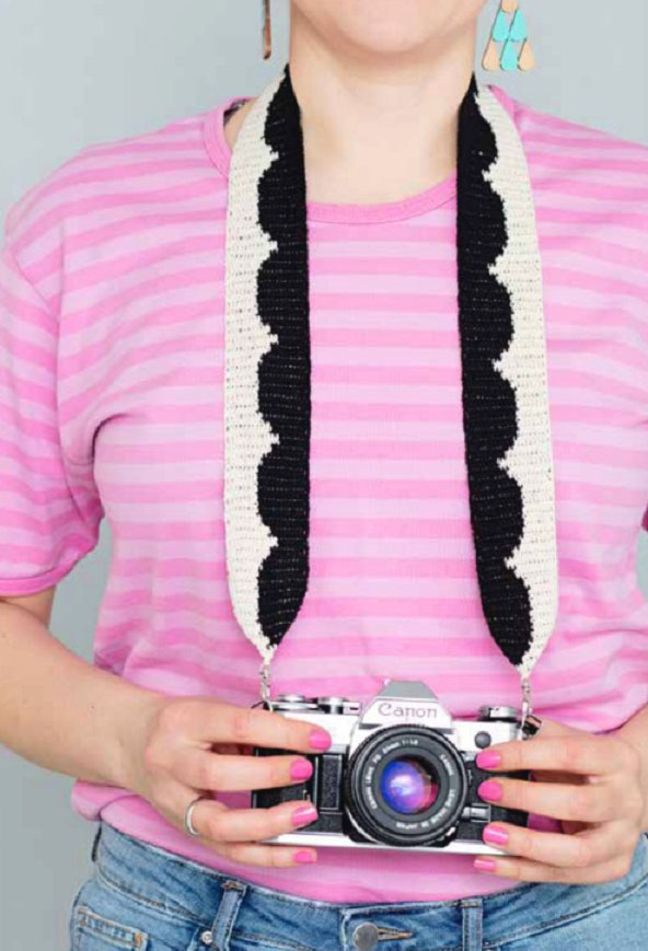 Correa para Cámara Ondas en Crochet PATRÓN GRATIS