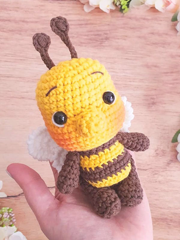 Kayla Abeja Amigurumi Patrón PDF