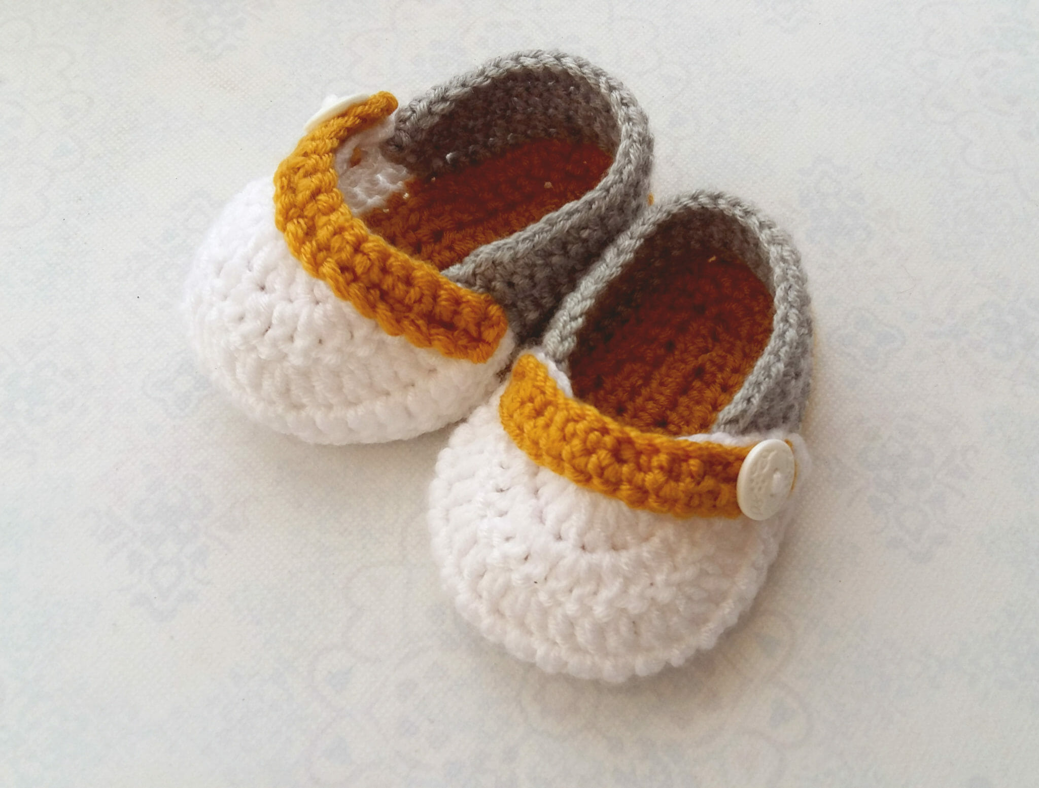 Sencillas Zapatillas de Bebé en Crochet PATRÓN GRATIS