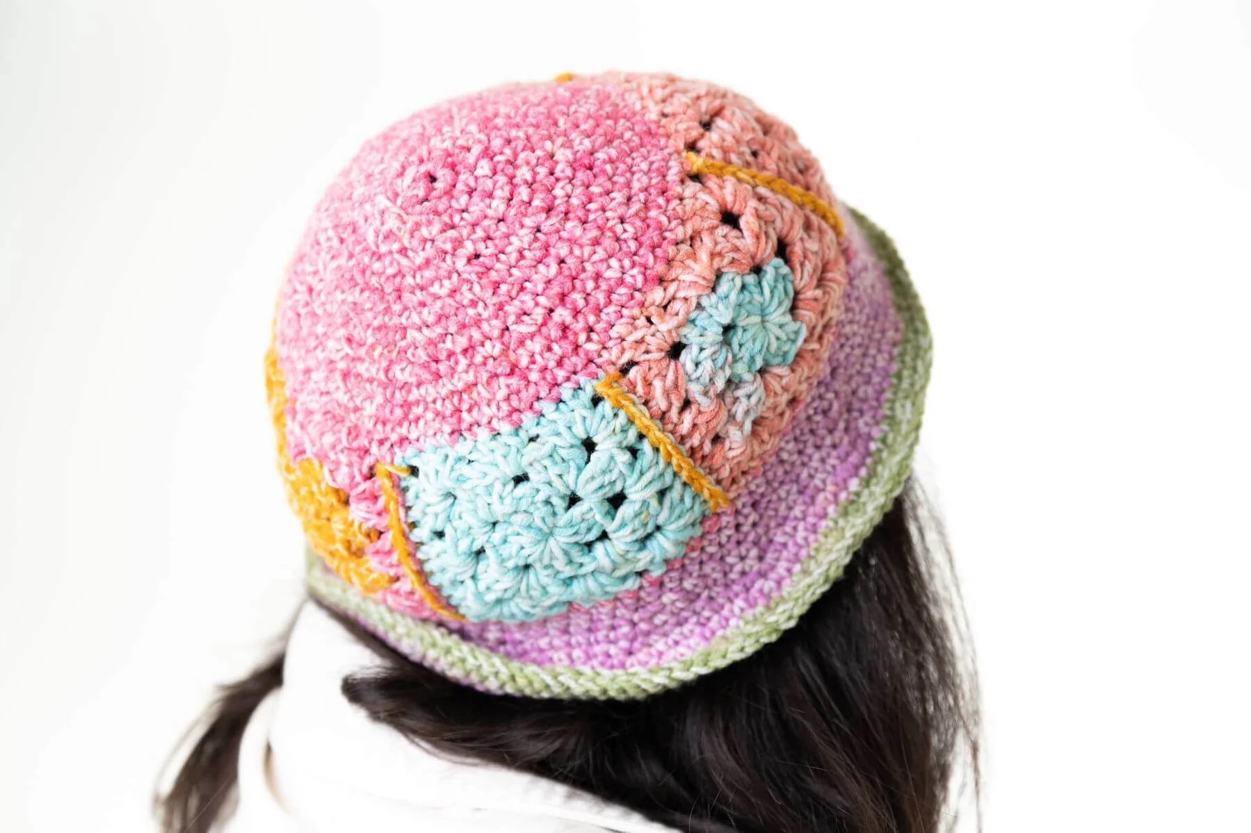 Gorro Bucket Gales en Crochet PATRÓN GRATIS