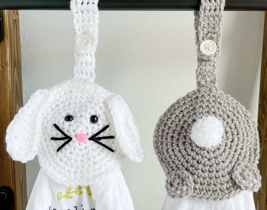 Topper de Toalla Bunny Tail Patrón de crochet Gratis