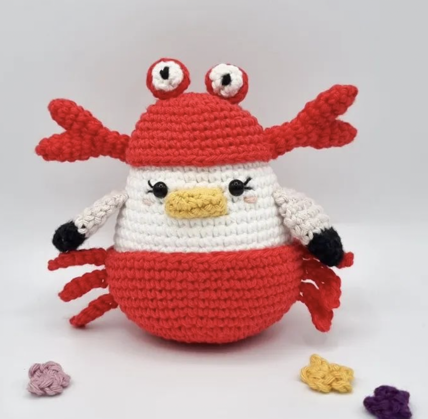 Pato Amigurumi con Disfraz de Cangrejo Patrón PDF