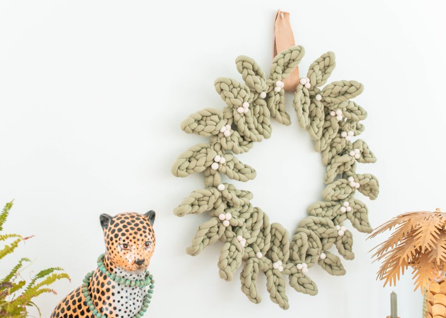 Corona navideña XXL en Trapillo Patrón en Crochet Gratis