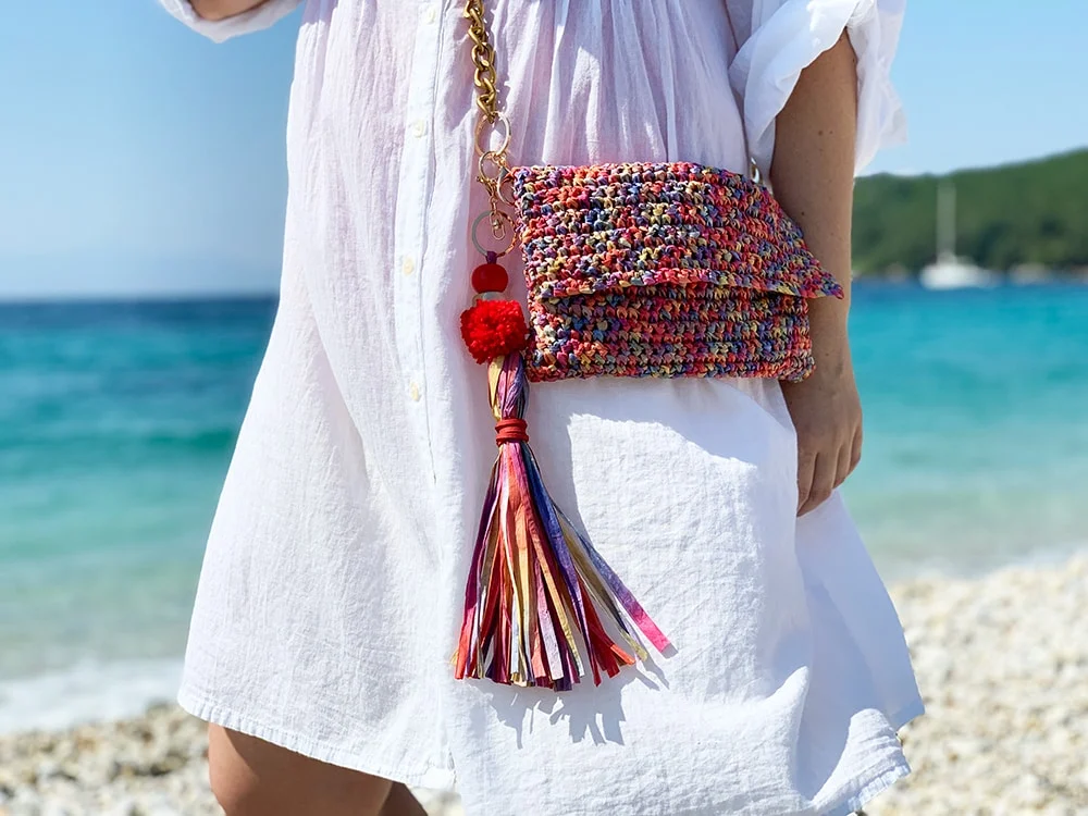 Bolsa de Paseo con Raffia a Crochet Patrón Gratis