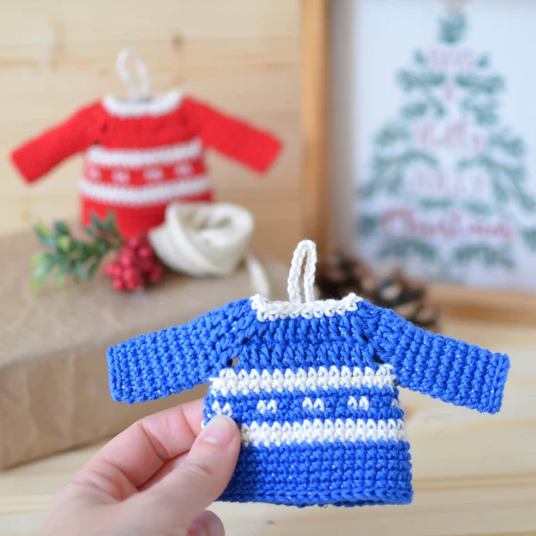 Suéter para Tu Árbol de Navidad Patrón en Crochet Gratis