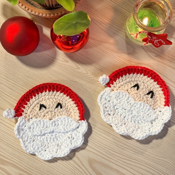Santa Claus Posavasos Patrón en Crochet Gratis