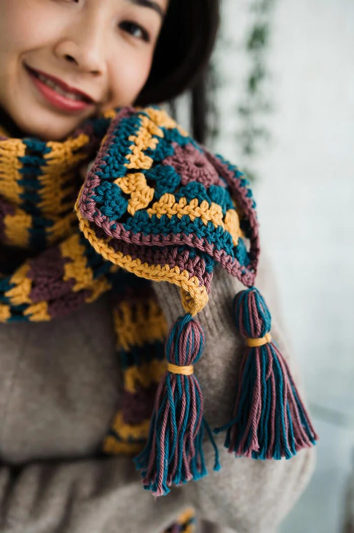 Bufanda Grannys Cop Patrón en Crochet Gratis