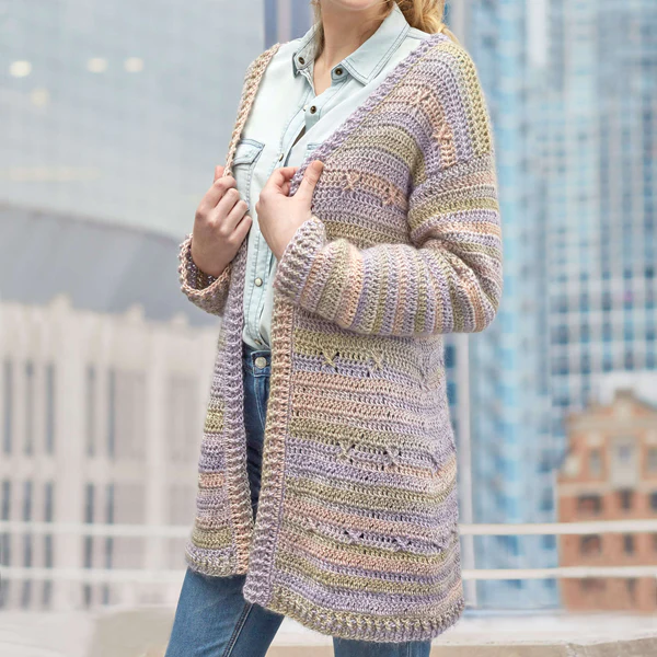 Cardigan Confort Urbano en Crochet Patrón Gratis
