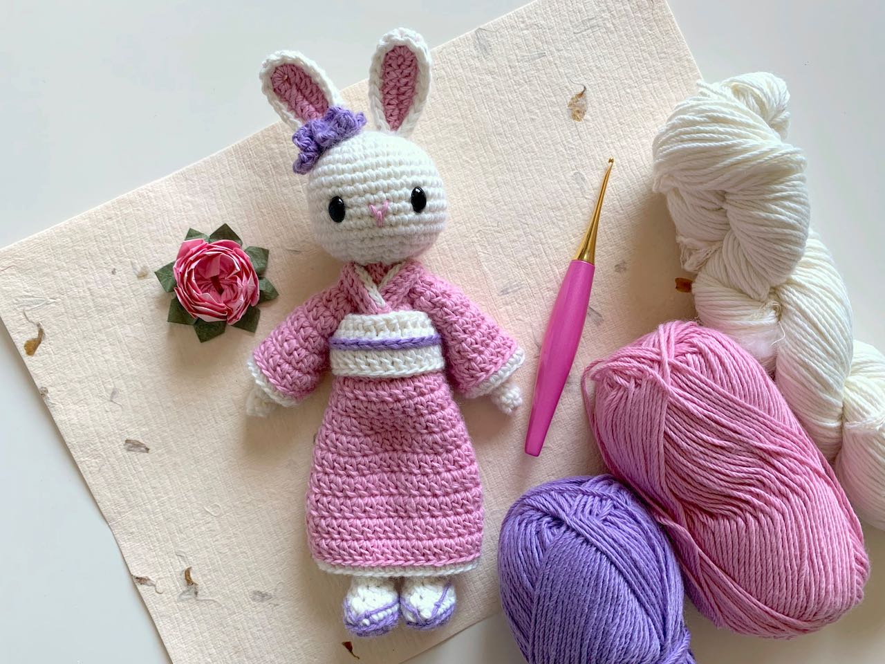 Coneja Sakura Kimono en Amigurumi Patrón Gratis
