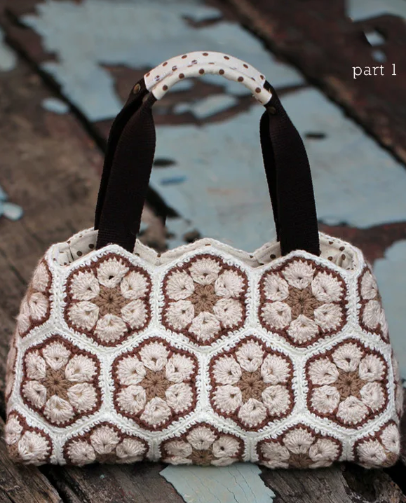 Monedero Flores Africanas Patrón en Crochet Gratis