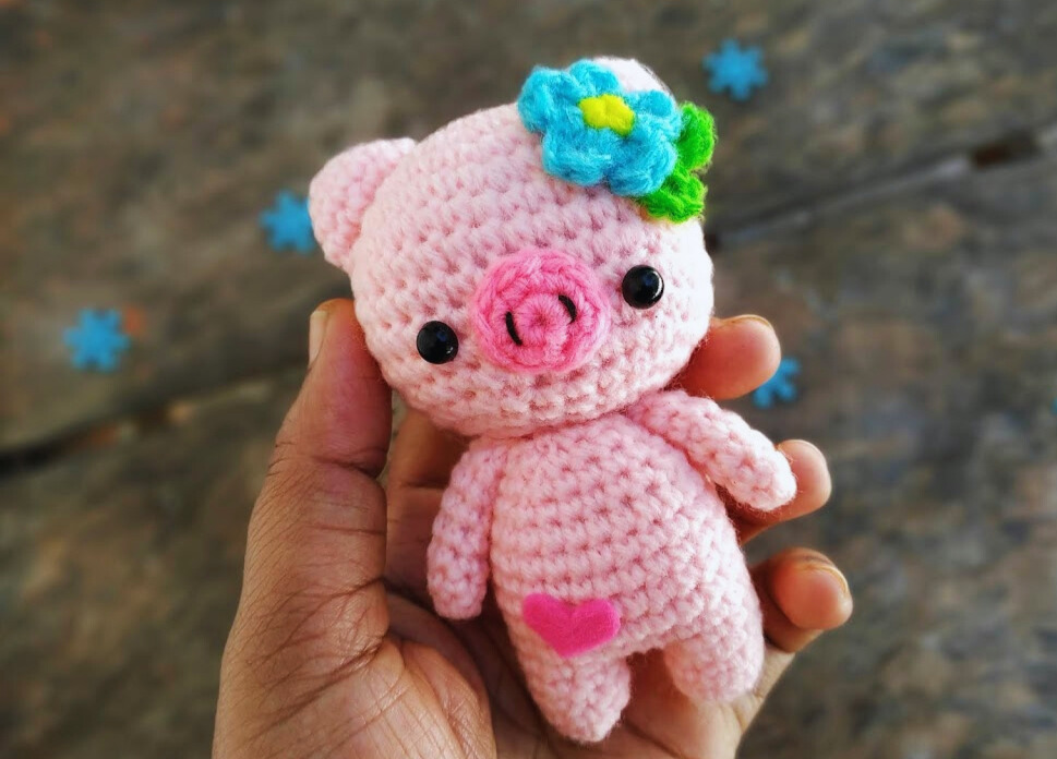 Llavero Cerdita Flower Amigurumi Patrón PDF