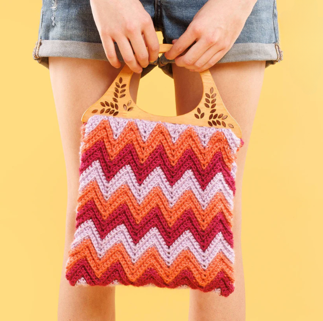 Espectacular Bolsa Chevron a Crochet Patrón Gratis