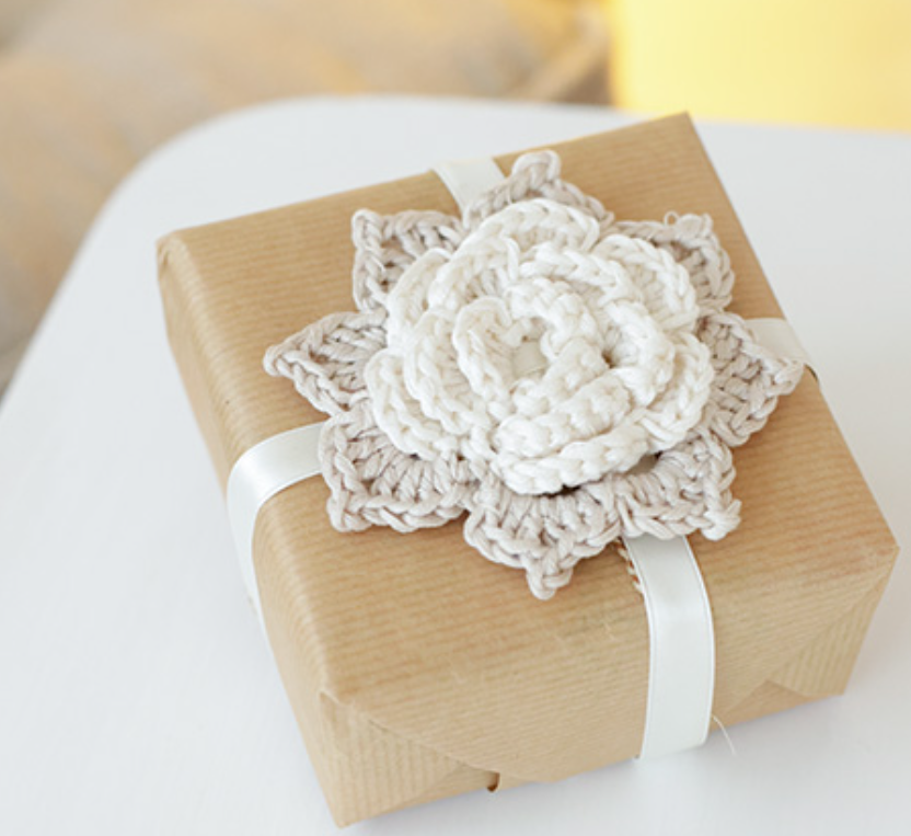 Patrón Gratis Flor para Regalo en Crochet