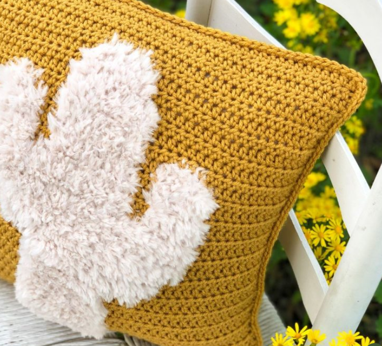 Patrón Gratis Almohadón Cactus Bordado en Crochet