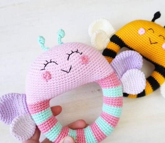 Sonajero de Abeja y Mariposa  Amigurumi Patrón PDF