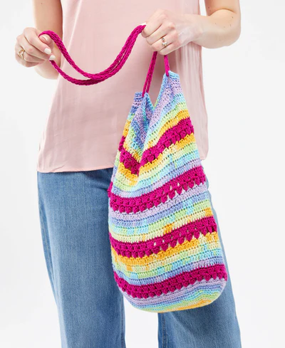 Bolsa de Crochet Arcoíris: Añade Color a tu Estilo