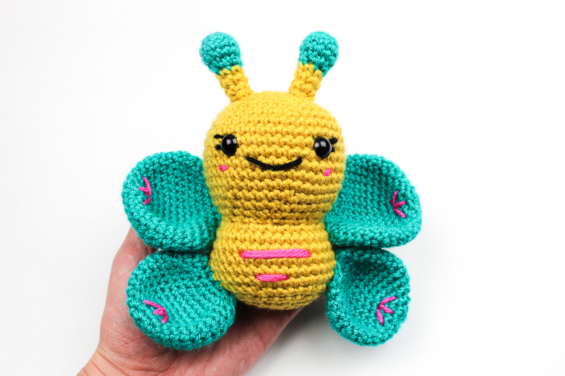 Cómo Tejer una Encantadora Mariposa Amigurumi PDF Descargable
