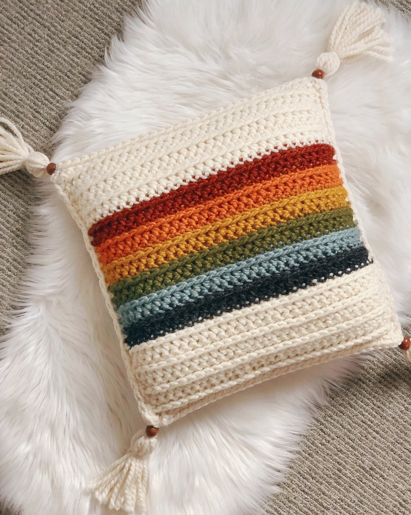 Almohada a Rayas en Crochet Patrón Gratis