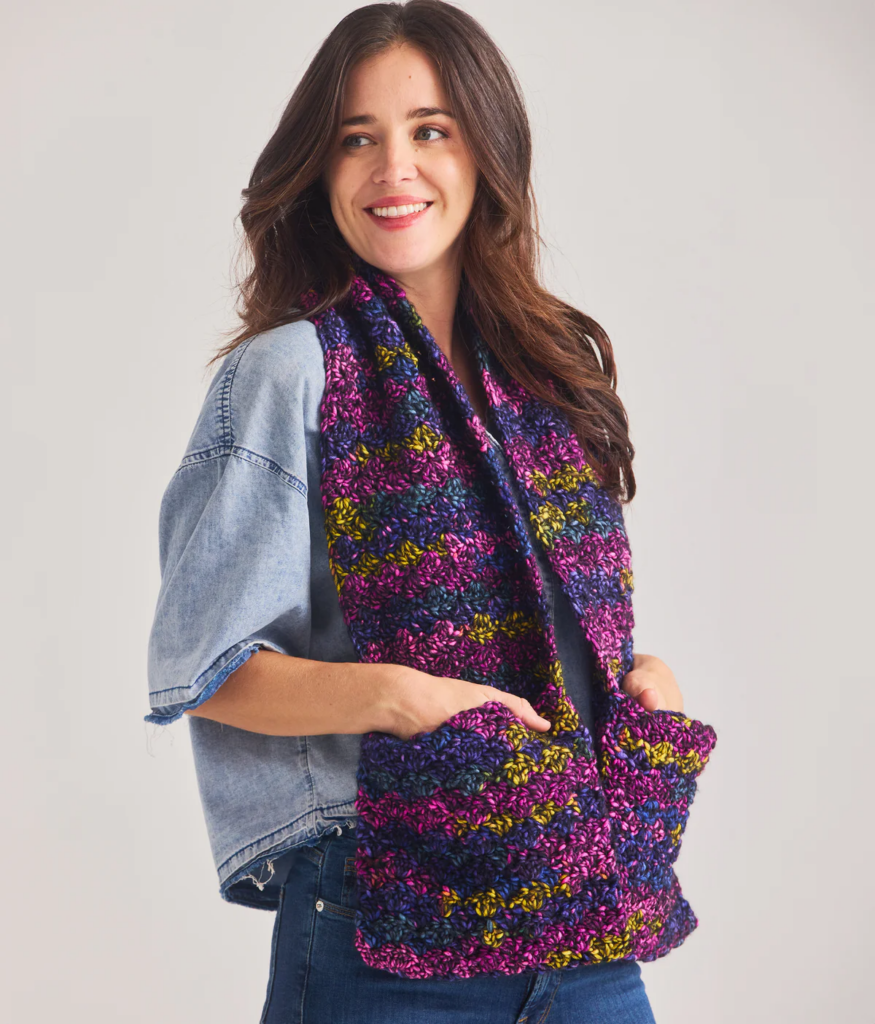 Bufanda a Crochet con Bolsillos Prácticos y Coloridos Patrón Gratis