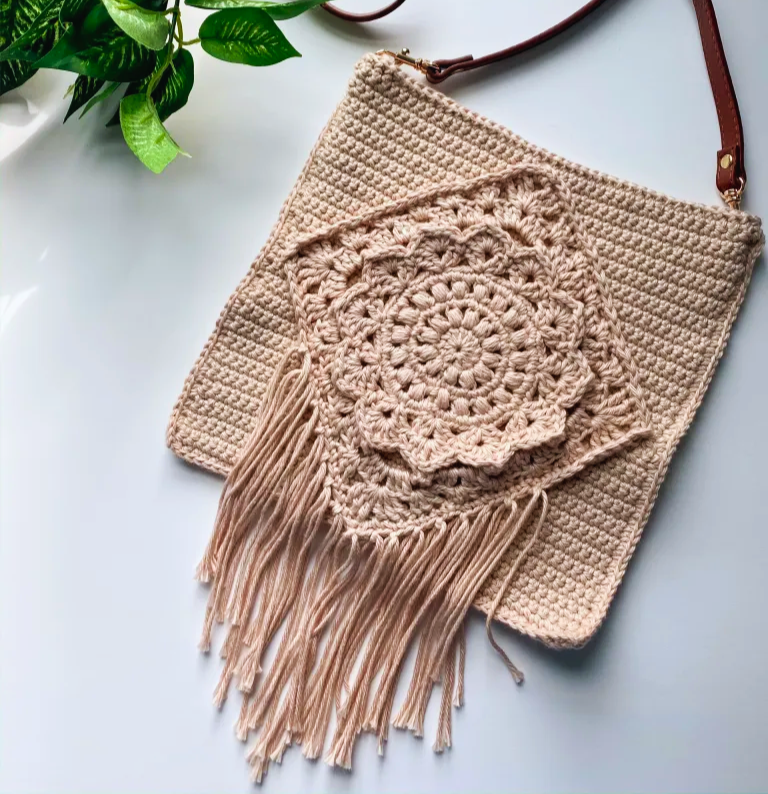 Bolsa Mandala Fenicia en Crochet con Patrón Gratis
