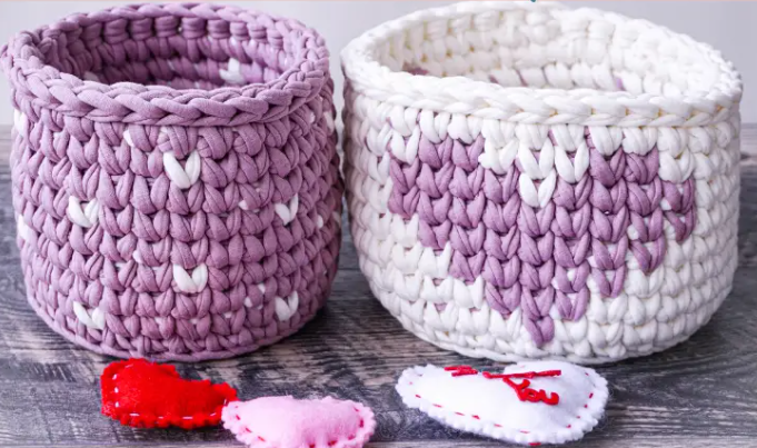 Cesta de Almacenamiento Corazón de Crochet Patrón Gratis