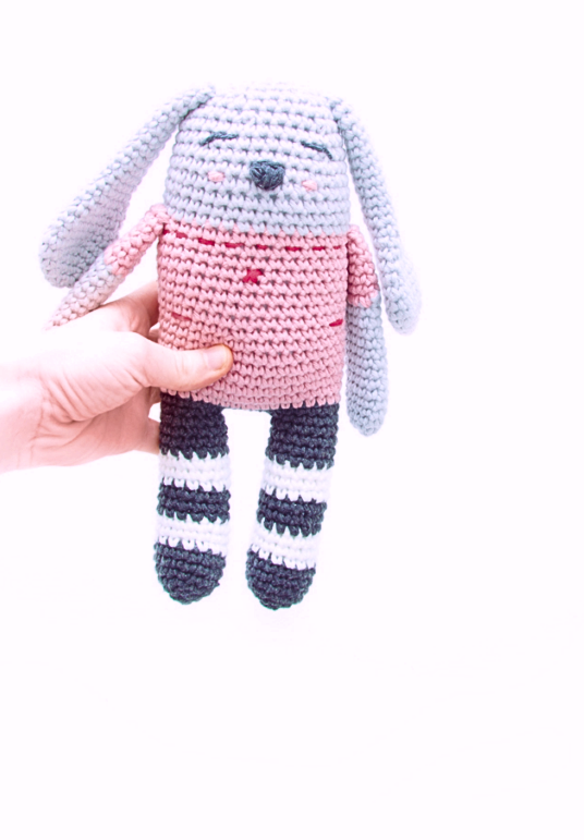 Perrito Dormilón Amigurumi Patrón Gratis paso a paso