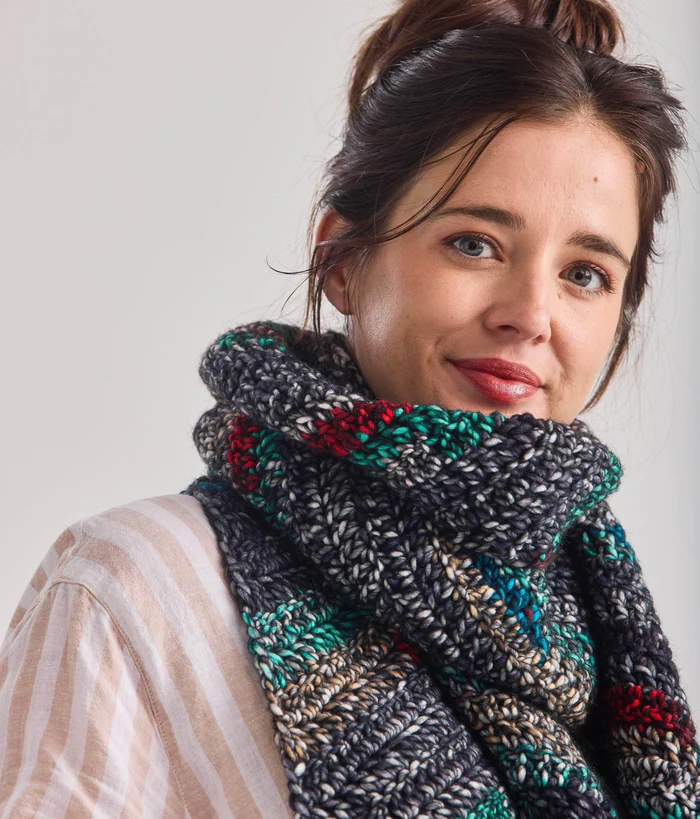 Bufanda Paseos Nocturnos a crochet en pocos pasos patrón gratis