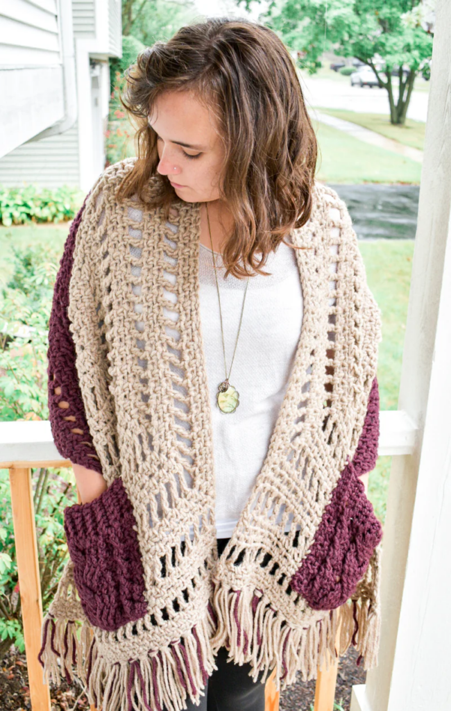 Chal Estilo Boho con Bolsillos en Crochet Patrón Gratis