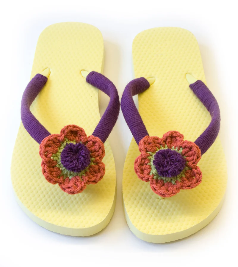 Chanclas con Flores en Crochet PATRON GRATIS