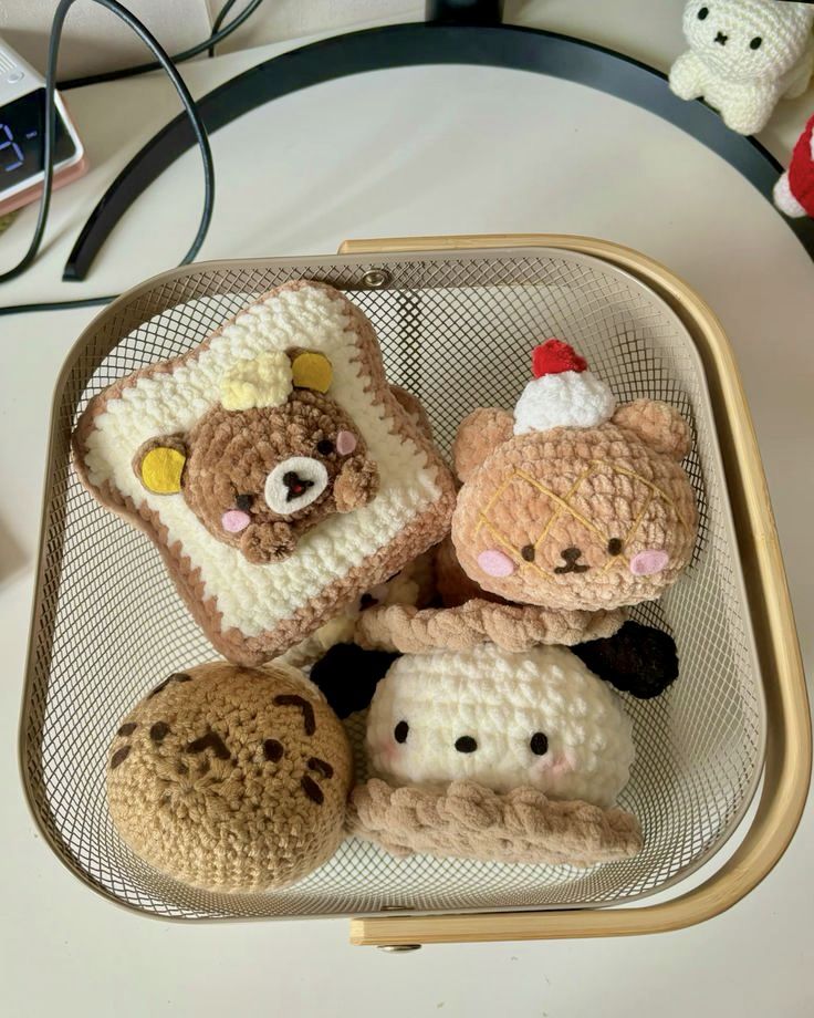 Guía Completa de Crochet Kawaii Historia, Curiosidades y Tips para Crear tu Primer Diseño