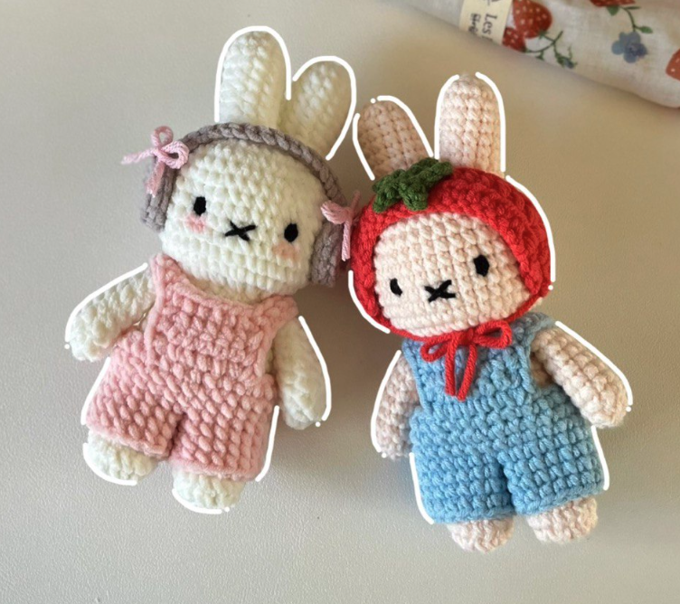 ¡Teje un Clásico Adorable! Conejita Miffy con Overol Amigurumi PATRON PDF