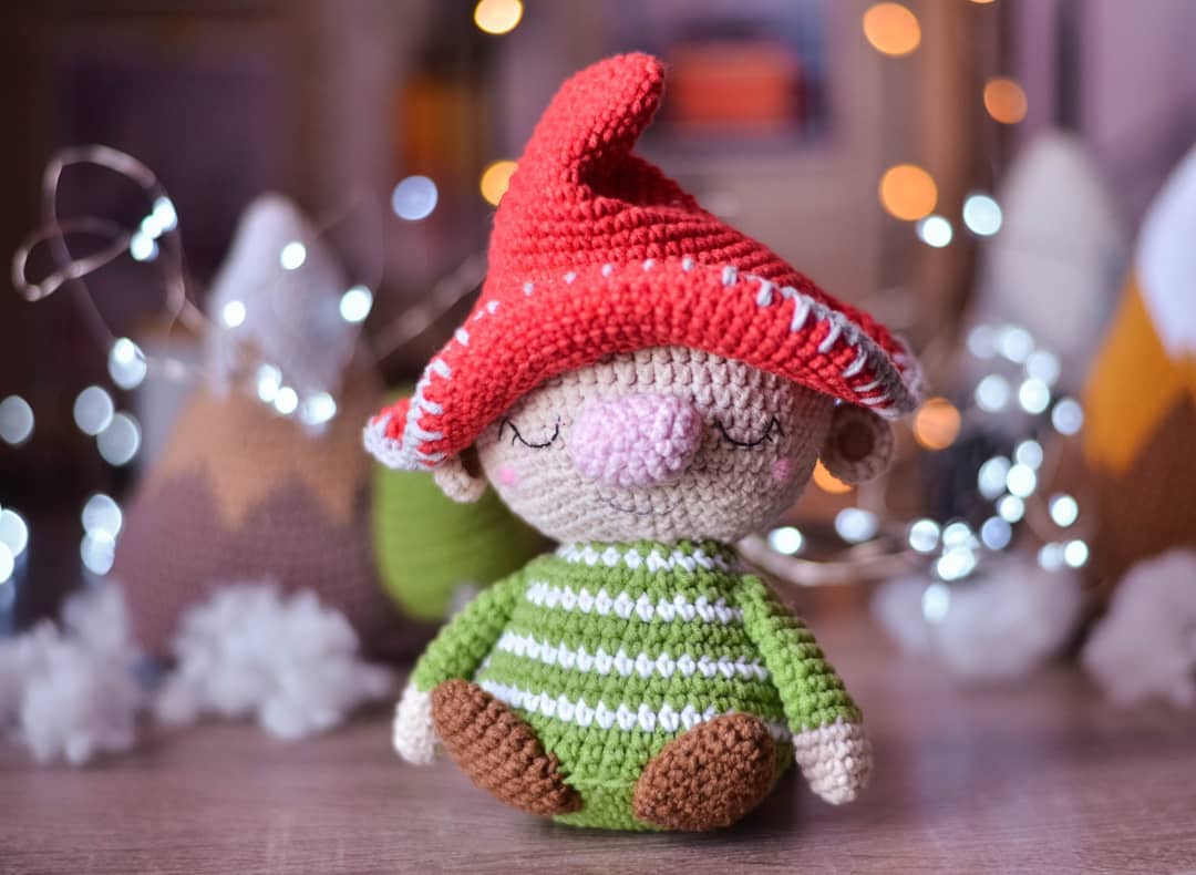 Gnomo Amigurumi ¡Un Pequeño Guardián de la Fantasía! PATRON GRATIS