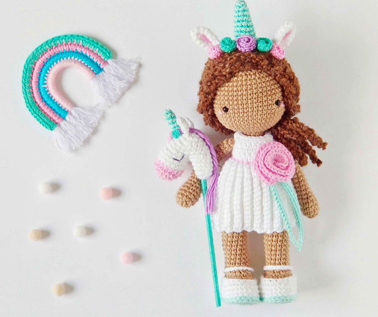 ¿Quieres un Regalo 🎁Inolvidable? Teje la Muñeca Unicornio Amigurumi PATRON PDF